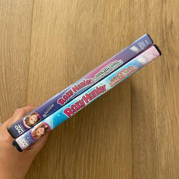 2 Roxy Hunter DVD Movie Mystery of the Moody Ghost 2007 Myth of the Mermaid 2008 - Picture 4 of 9